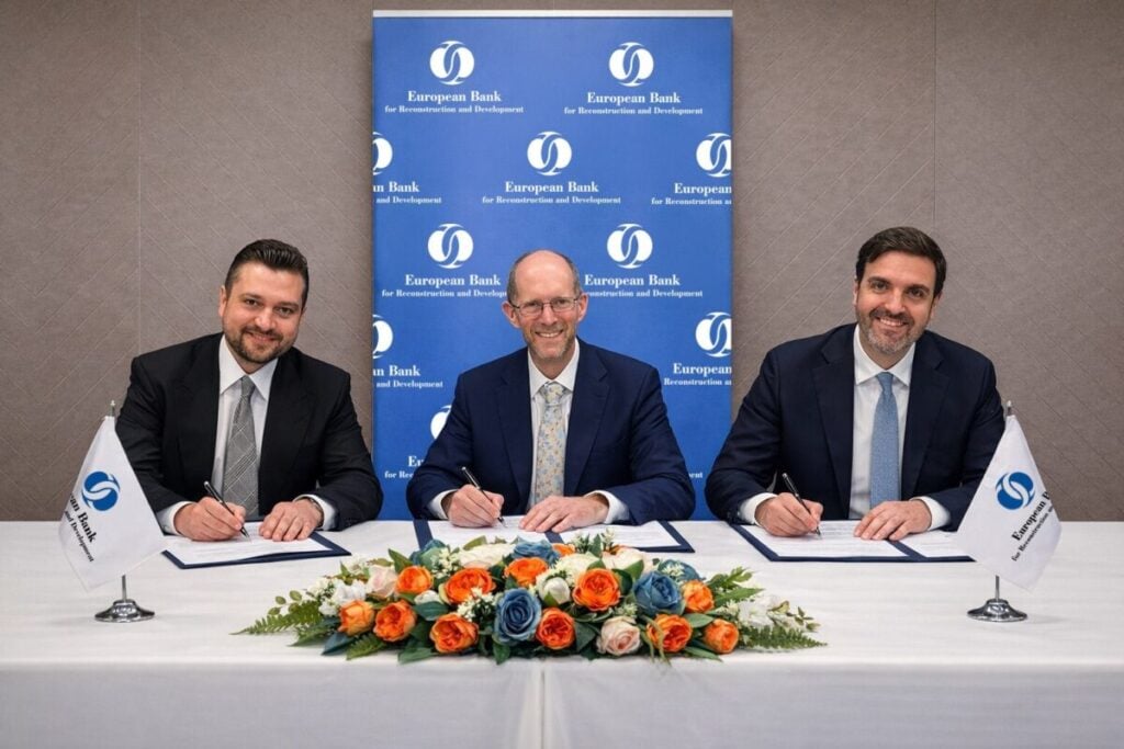 Delegates from Fortis Energy and EBRD sign mandate letter for potential financing on 270MW solar-plus-storage project in Serbia