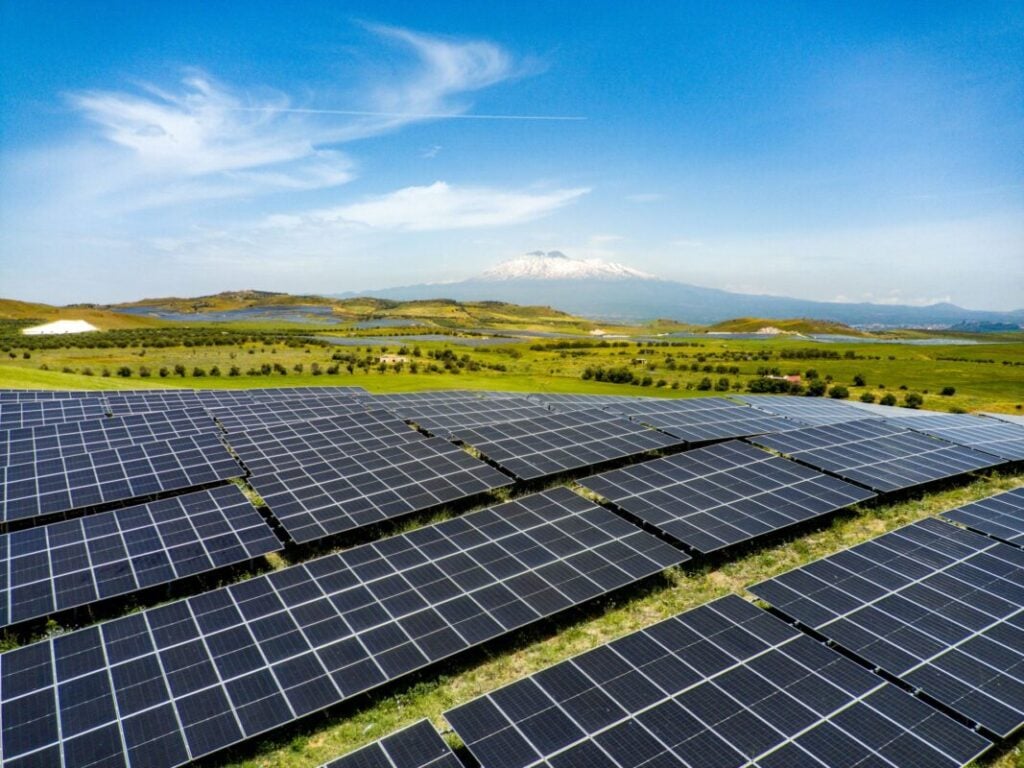 Overview of Iberdrola's Fénix solar PV project in Italy.
