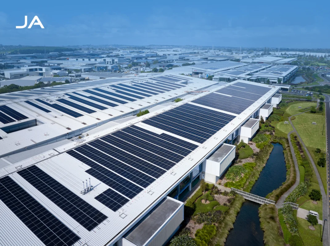 JA powers Fisher & Paykel Healthcare’s green transition with New Zealand’s largest rooftop PV system