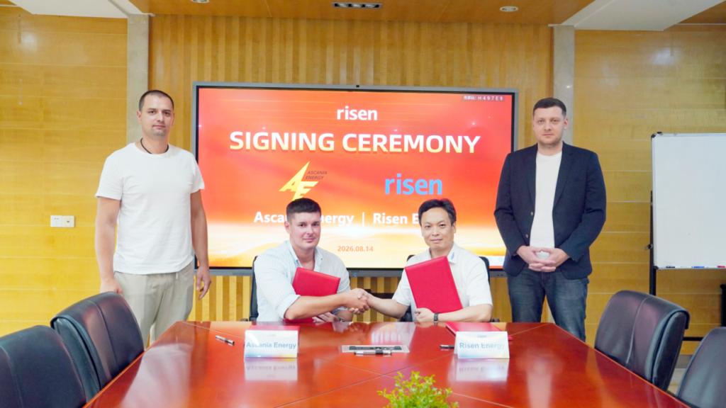 The Risen-Ascania signing ceremony.