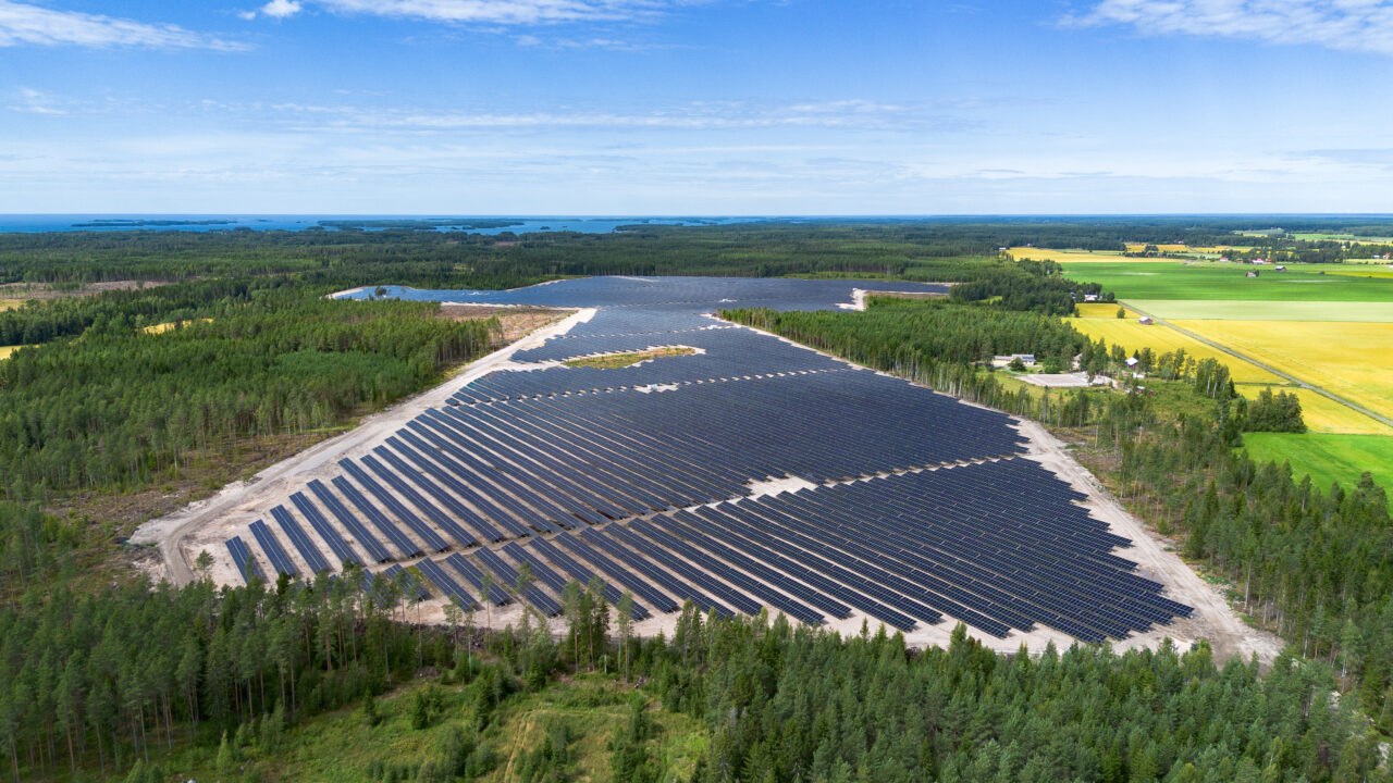 Alight Energy and Autoliv inaugurate 101MWp solar park in Finland