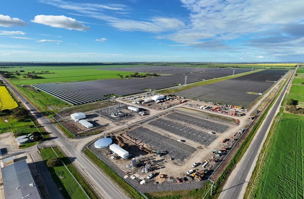Victoria's SEC connects 119MW solar-plus-storage site to grid in Australia