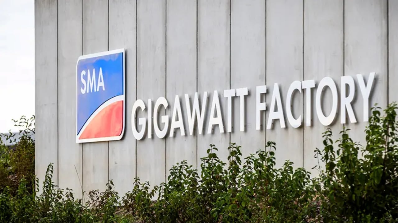 SMA Solar opens US$92 million Gigawatt Factory in Germany; facility to produce utility-scale solar, BESS, hydrogen tech