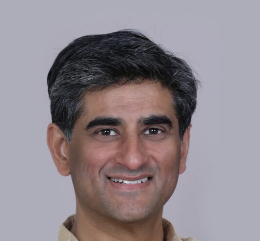 Sriram Das headshot.