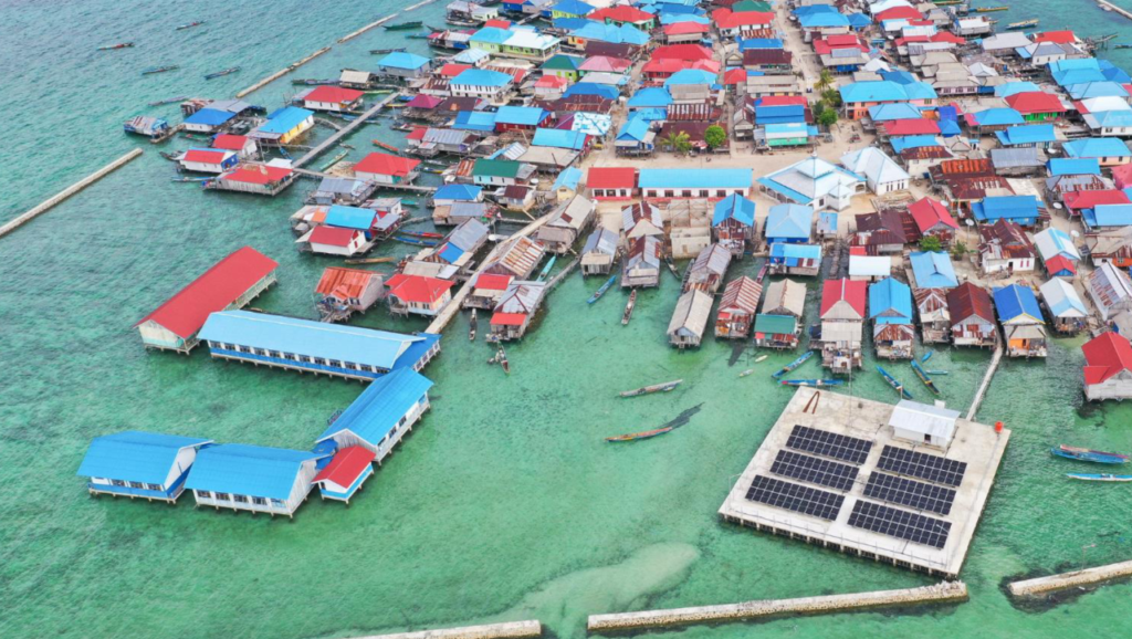 Image of remote solar installation in Indonesia. Source: SEDAYUSolar