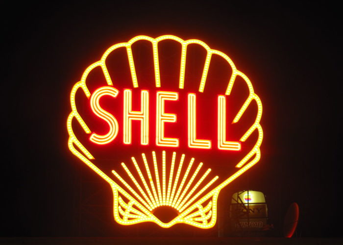 1024px-Shell_Oil_Com_any_Spectacular_Sign