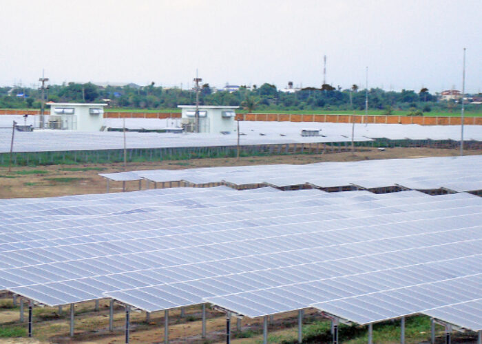 12.4_MW_Conergy_solar_park_Nakhon_Pathom_Thailand_2_-_low_res_