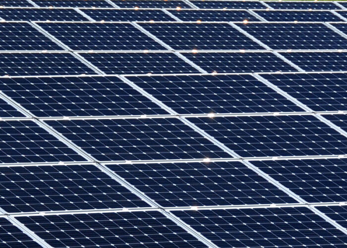 800px-US_Navy_111022-N-OH262-322_A_view_of_solar_panels_being_installed_at_Naval_Station_Guantanamo_Bay_Cuba