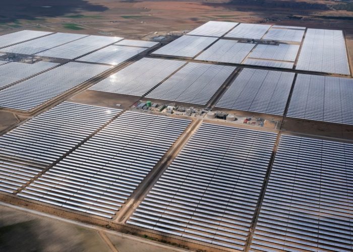 Prescinto makes
the case for artificial
intelligenceenabled
monitoring
of solar assts.
Pictured here
is the Andasol
150MW power
plant in Andalusia,
Spain. Image: Wikicommons, Kallerna.