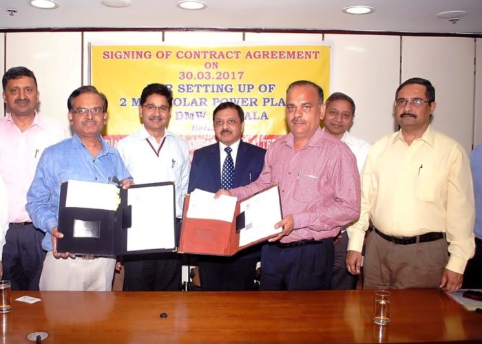 BHEL_and_Indian_Railways_tie_up_for_Rooftop_SPV_Systems