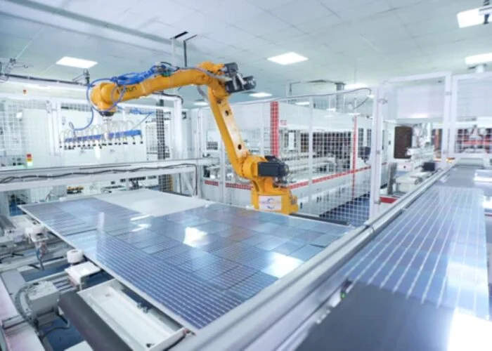 The modules will be manufactured at Bluebird Solar’s 2.5GW automated solar PV module manufacturing facility in Greater Noida, Uttar Pradesh. Image: Bluebird Solar.