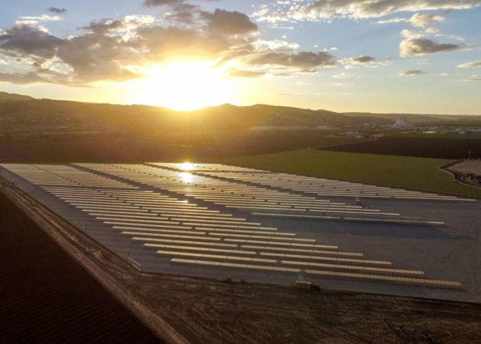 California_Solar_Farm_-_Credit_CalCom_Energy