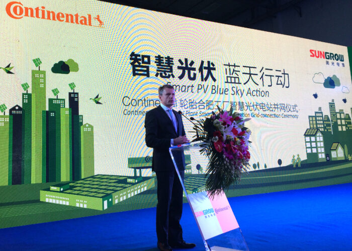 Dr._Ralf_Cramer_cropped_continental_tyres_rooftop_solar_launch_cropped