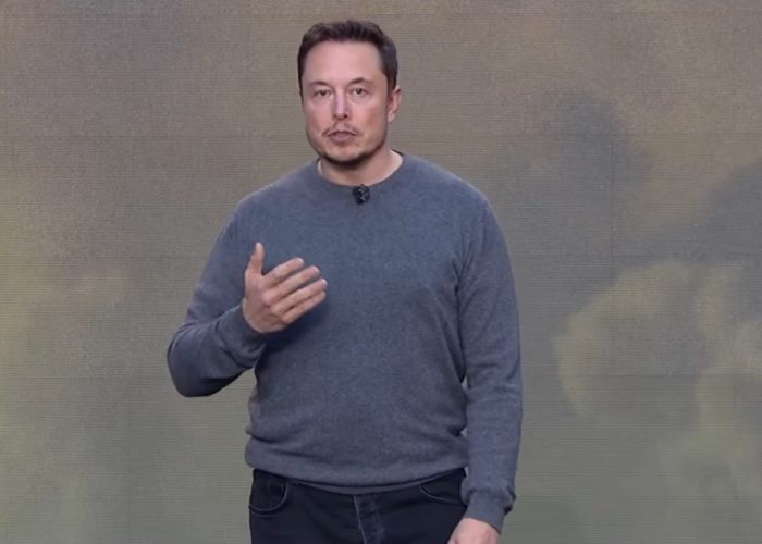 Elon_musk_solar_roof_launch_credit_tesla