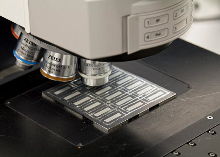First_Solar_record_Cell_4339_july_2011_550
