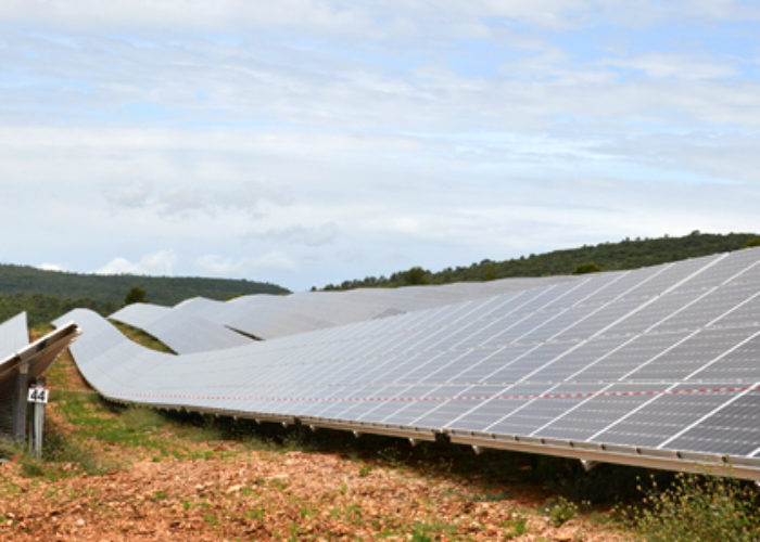 GDF_Suez_besse_sur_issole_France_solar_credit_GDF_Suez