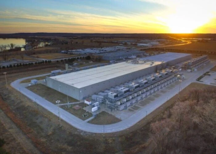 Google-data-centre-iowa-chad-davis-photography-via-flickr-768x432