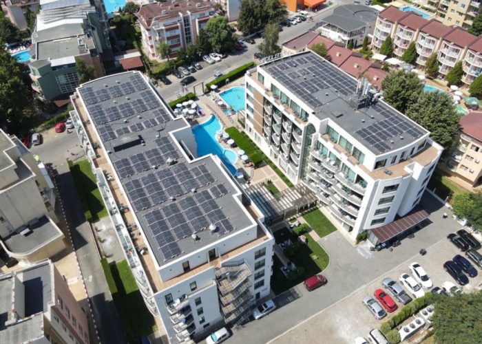 HEC-Solar-installation-Image_HEC_Solar