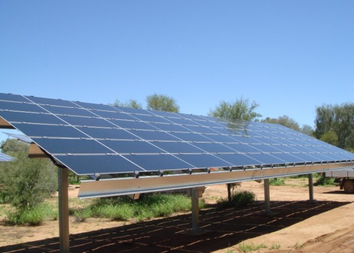 Hanergy_Solibro_reference_test_site_Australia_Alice_Springs_CROPPED