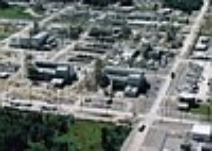Hemlock_semiconductor_plant_100