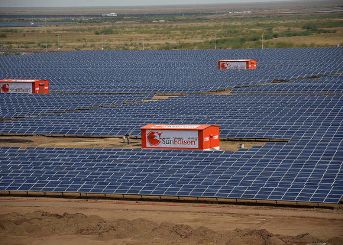 India_sunedison_charanka_solar_park_flickr_American_centre_Mumbai