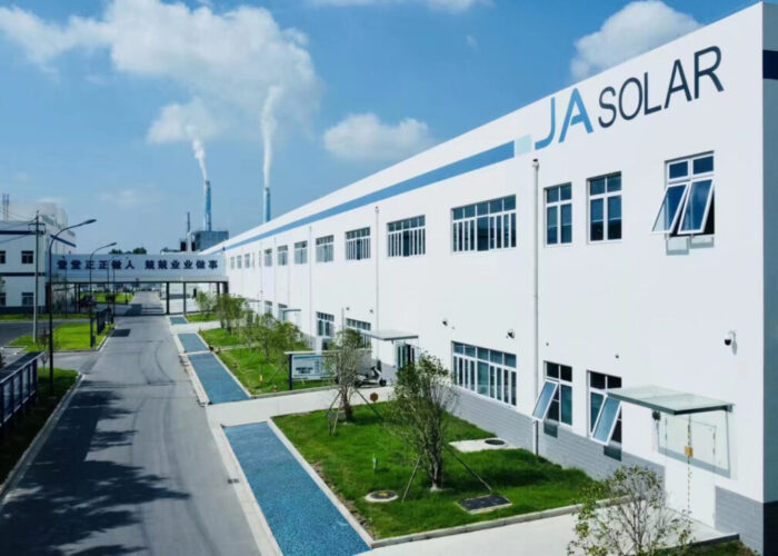 JA-Solar-Yangzhou-Manufacturing-Base-Recognized-as-Zero-Carbon-Factory-by-TuV-SuD