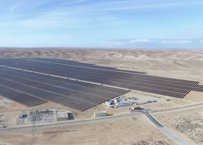 JA_Solar_ashalim_plant_Negev_desert_2018