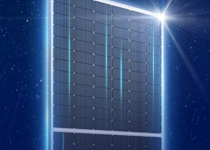 JA_Solar_deepblue_525wp_close_up_750_420_80_s_c1