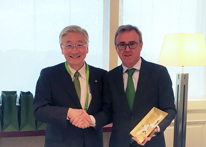 Ken Kawai, Mitsubishi Power’s President and CEO; Aitor Moso, Iberdrola's director of Liberalized Business (Photo taken in October 2019). Image: Mitsubishi.