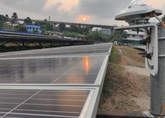 A solar plant at Kochi Metro Rail. Image: G. Sivaramakrishnan.
