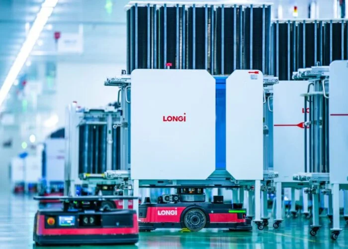Crystalline silicon-perovskite tandem cells are widely regarded as a leading technology pathway for next-generation high-efficiency PVs. Image: LONGi.