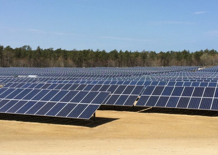 Lepomis_solar_farm_Massachusetts_EDF_Renewable_Energy_cropped_to_centre