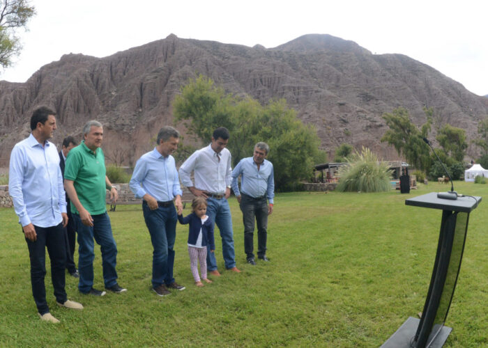 Macri_arge