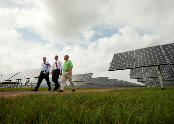 Obama_at_a_solar_farm_flickr_white_house