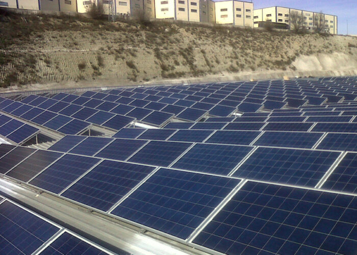 Rooftop_installation_with_1.8MW_Conergy_modules_in_Sesena_Spain_low_res
