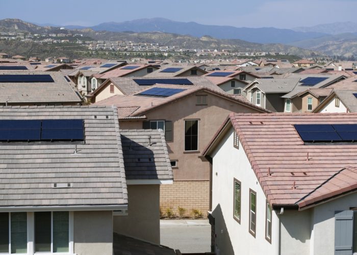 Net metering allows households with rooftop PV to receive a credit on bills for surplus energy fed to their utility. Image: Solar Rights Alliance via Twitter.