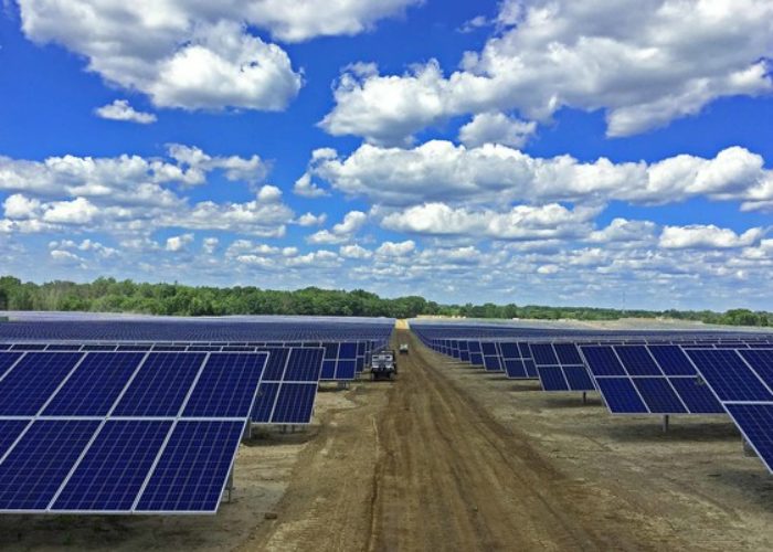 The-Largest-Solar-Project-in-Michigan-Installed-with-Solar-FlexRack-031517-M