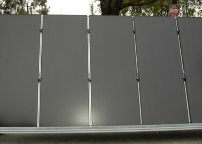 Stion_outsidepanels1-600x0