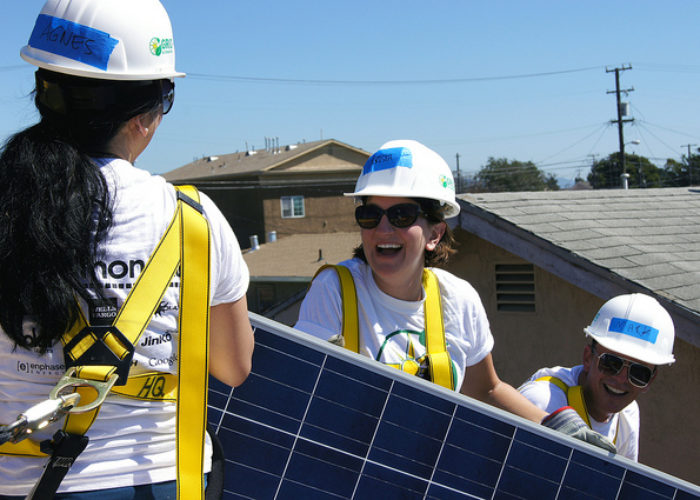 Sunrun_extends_partnership_with_GRID_Alternatives_for_low-income_solar