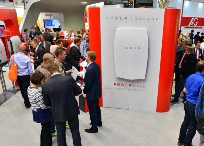 Tesla_intersolar