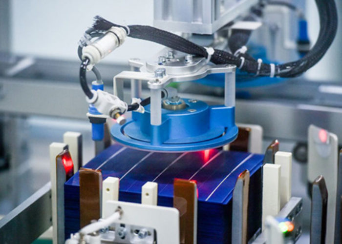 Tongwei_solar_cell_manufacturing