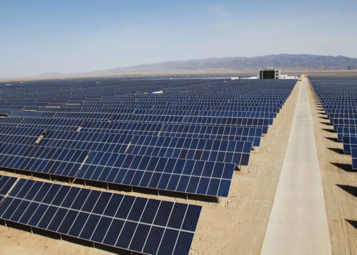 United_photovoltaics_pv_power_plant_China_desert