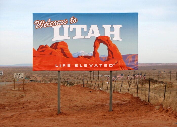 Utah_border_sign