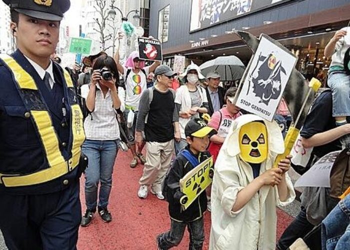 VOA_Herman_-_2011-04-16_anti-nuclear_protests_in_Tokyo