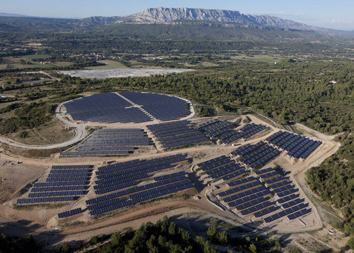 centrale-au-sol-photovoltaique-references-Fuveau-face-1100x658