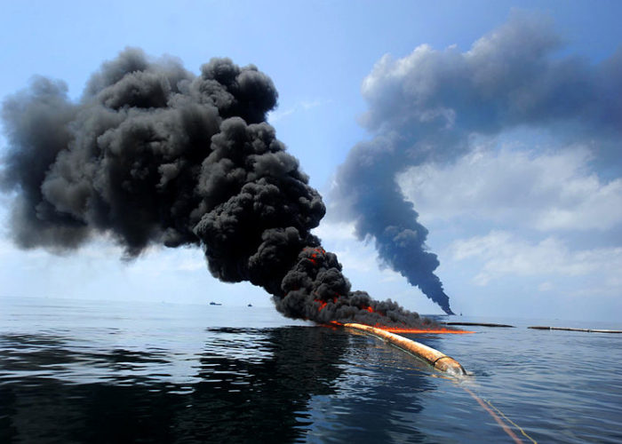 deepwater_horizon_US_navy_pic