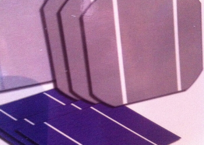 giga_solar_silver_paste_cell0179