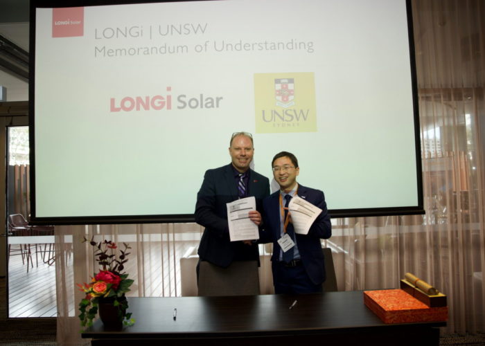 longi_unsw_research_agreement_signing_oct_18