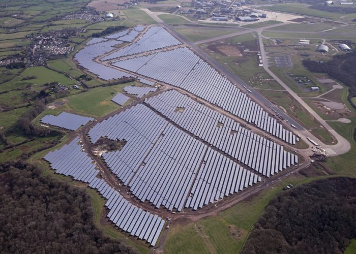 major_uk_solar_Bradenstoke_credit_BSR