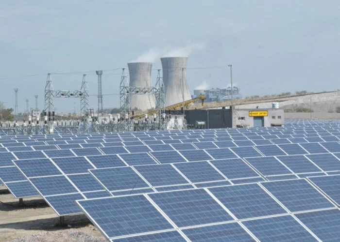 The 600MW solar PV project in Fatehgarh, Rajasthan is expected to be completed within a 16-month timeframe. Image: NTPC.
